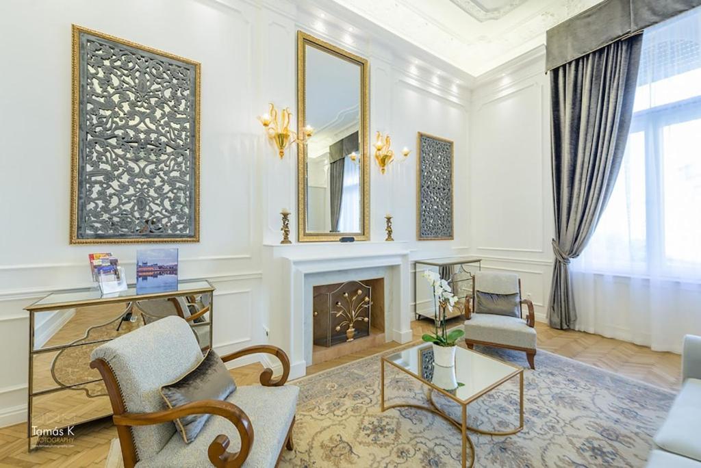 Apartamento Bpr The Golden Astoria With Balcony And A/C Budapest Exterior foto